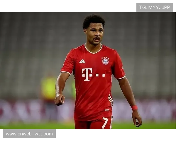 拜仁本赛季开局强势 格纳布里盛赞教练组卓越工作 拜仁本赛季开局强势 格纳布里盛赞教练组卓越工作