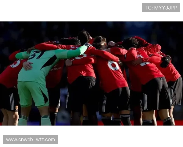 曼联0-1利兹联，阿伦森高速插上小角度劲射破门